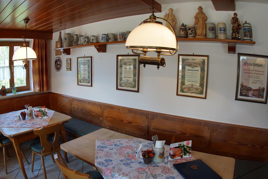 Eresing Gasthaus Und Landhotel Wiedmann מראה חיצוני תמונה