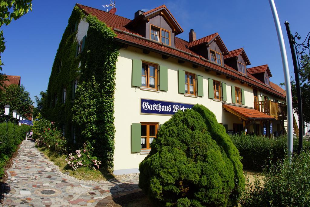 Eresing Gasthaus Und Landhotel Wiedmann מראה חיצוני תמונה