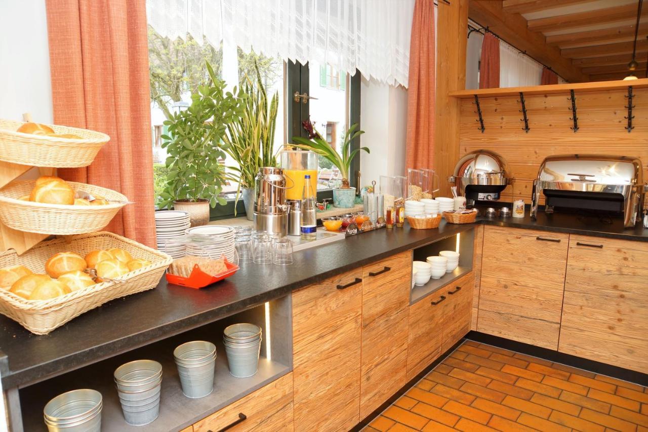 Eresing Gasthaus Und Landhotel Wiedmann מראה חיצוני תמונה