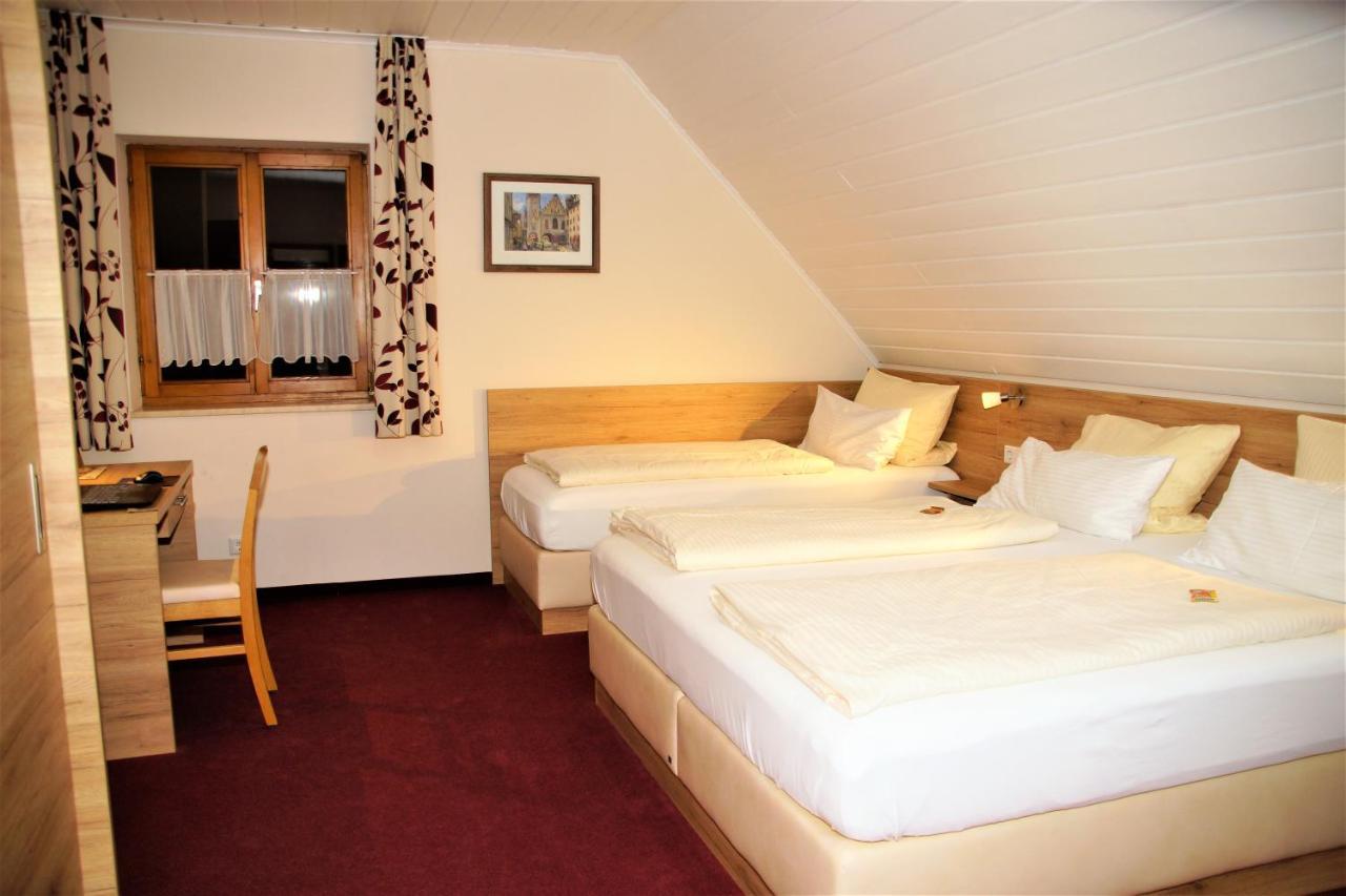 Eresing Gasthaus Und Landhotel Wiedmann מראה חיצוני תמונה