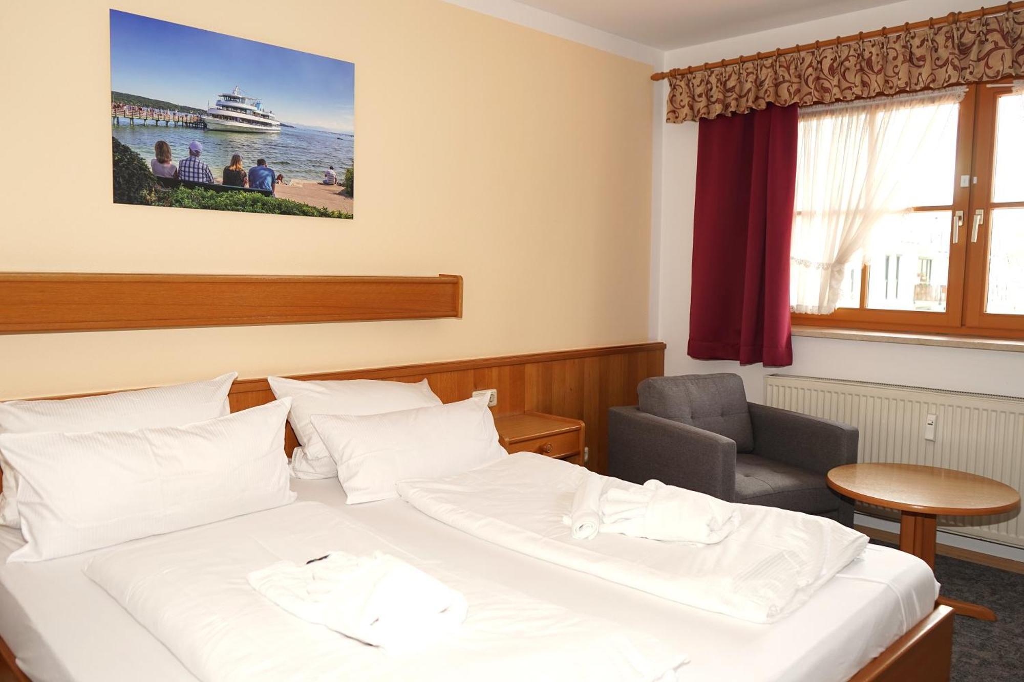Eresing Gasthaus Und Landhotel Wiedmann מראה חיצוני תמונה