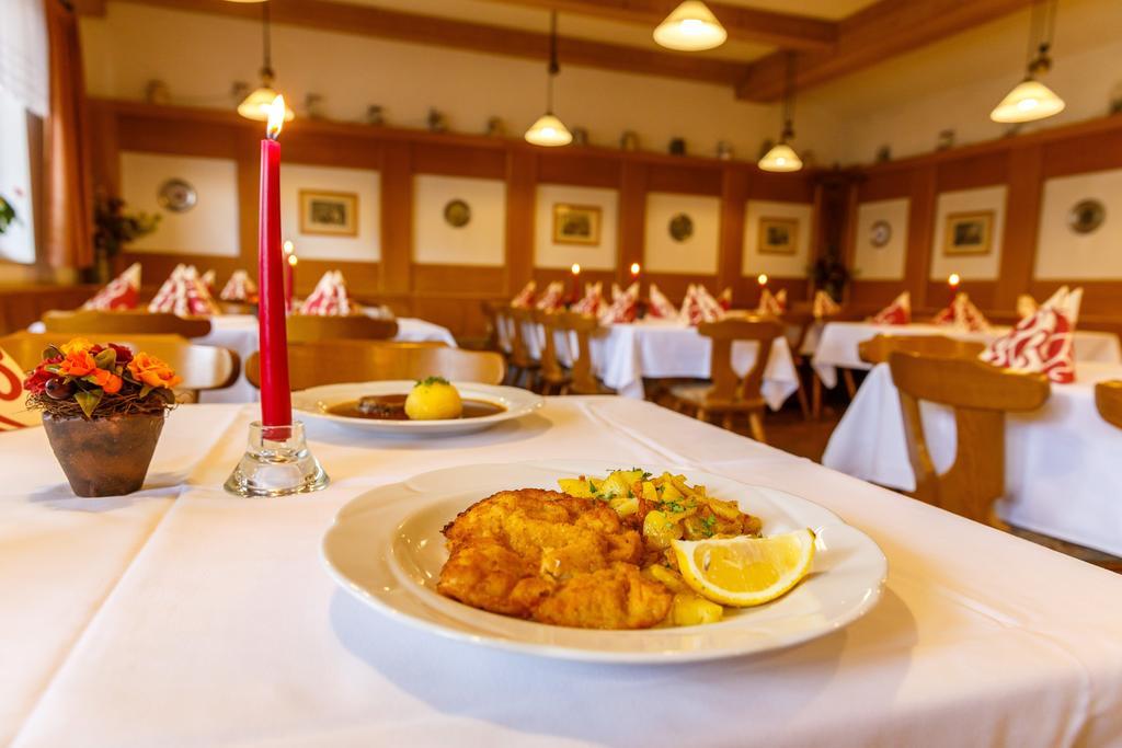 Eresing Gasthaus Und Landhotel Wiedmann מראה חיצוני תמונה